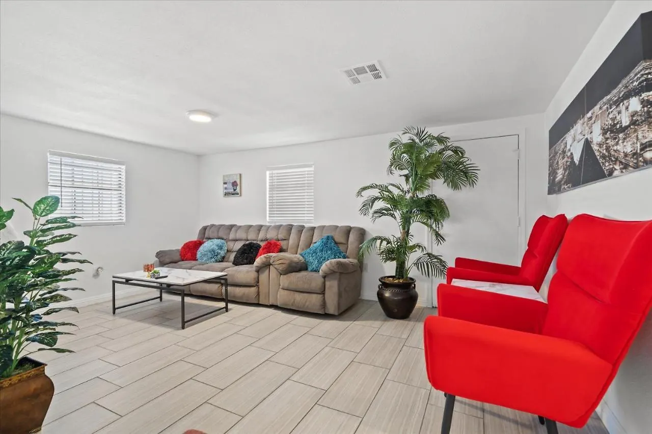 5 Mins To Las Vegas Strip, Casinos, Conventions, F1, Free Fast Wifi, 5 Roku Tvs, Massage Chair USA